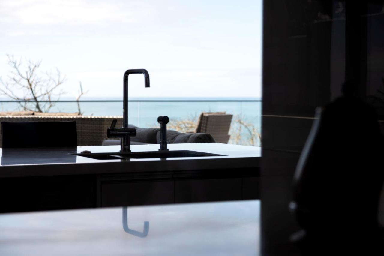 Oakura Beach Front Apartments Exterior foto