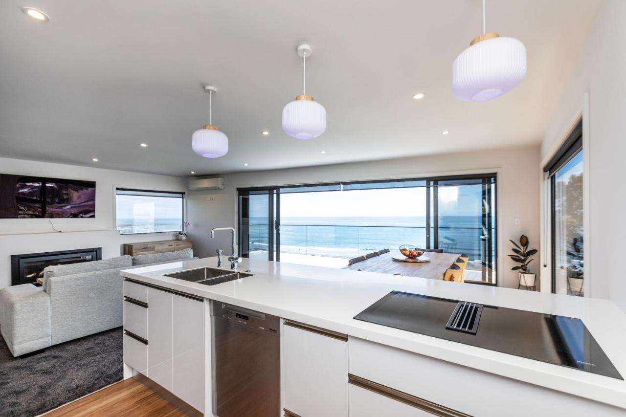 Oakura Beach Front Apartments Exterior foto