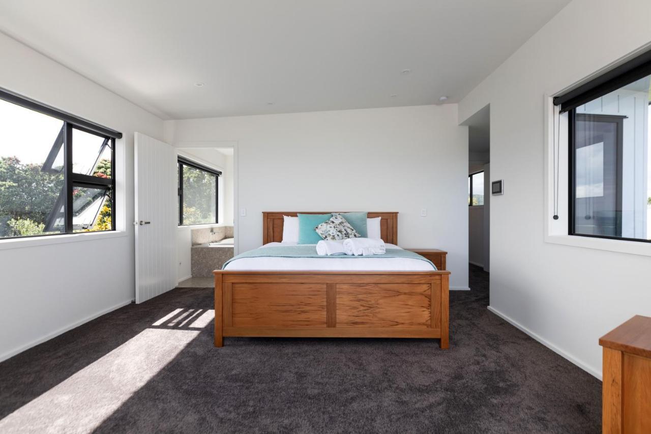 Oakura Beach Front Apartments Exterior foto